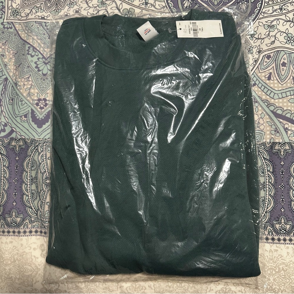 Old Navy SoComfy Oversized Crewneck Sweatshirt